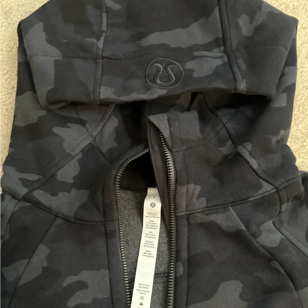 Lululemon Athletica Zip Up Hoodie Size 6 - Picture 3 of 6